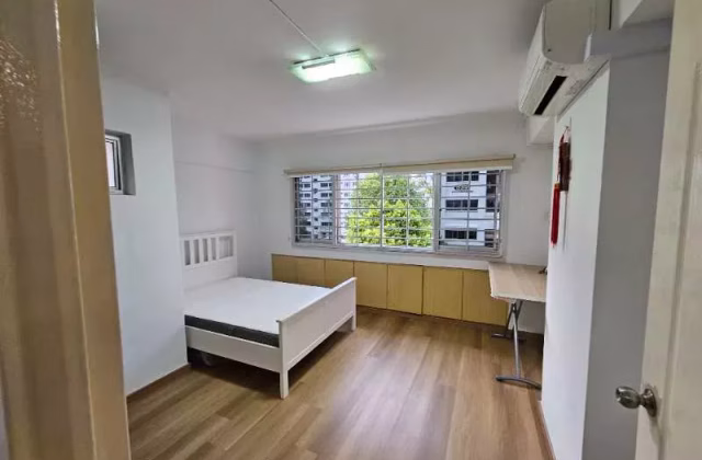 单间出租 • 新加坡河 • 534 Hougang Street 52 • S$1400 • 3房(2臥室) • 普通房