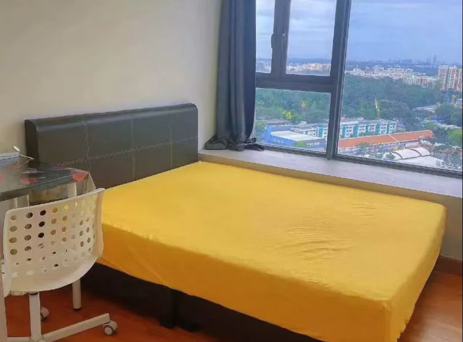 单间出租 • 乌节 •  Centro Residences • S$1350 • 共管公寓 • 普通房 照片