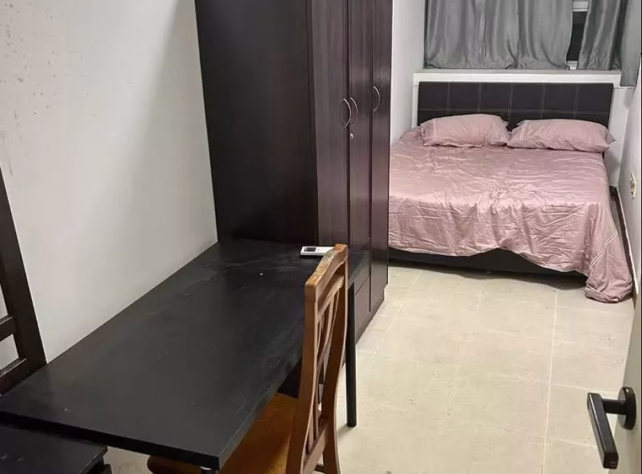 单间出租 • 欧南 •  Canberlin Lodge • S$1250 • 住宅公寓 • 短租房 照片