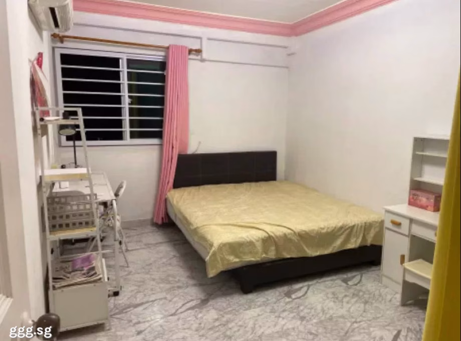 单间出租 • 西部集水区 • 909 Tampines Avenue 4 • S$1100 • 4房(3臥室) • 普通房 照片