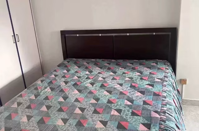 单间出租 • 林厝港 • 750 Jurong West Street 73 • S$1500 • 4房(3臥室) • 主人房