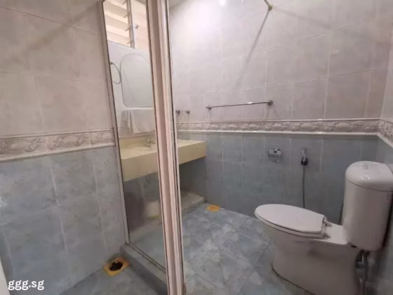 单间出租 • 蔡厝港 •  Queensway Tower • S$1350 • 住宅公寓 • 普通房 照片