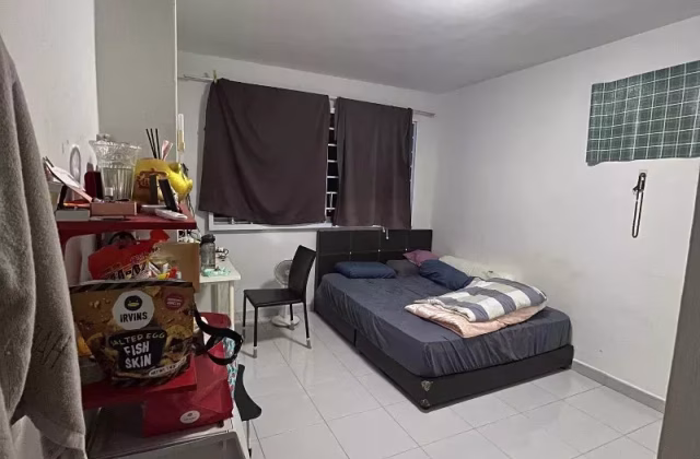 单间出租 • 市中心 • 266 Bishan Street 24 • S$1000 • 4房(3臥室) • 普通房