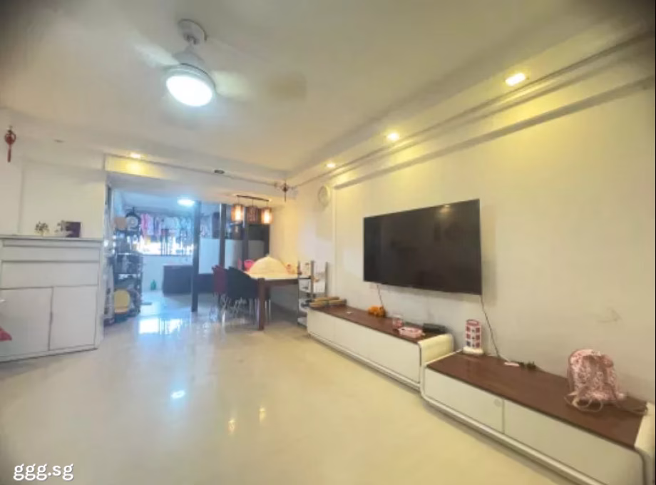 房屋出售 • 武吉知马 • 632 Bedok Reservoir Road • S$550000 • 3房(2臥室) • 1011ft² / 93m² 照片
