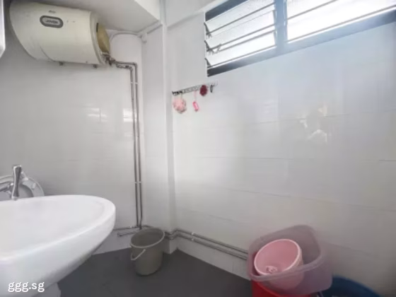 房屋出售 • 武吉知马 • 632 Bedok Reservoir Road • S$550000 • 3房(2臥室) • 1011ft² / 93m² 照片