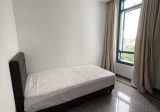 单间出租 • 兀兰 •  Bukit Timah Road • S$2900 • 住宅公寓 • 主人房