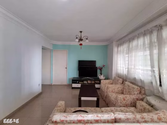 单间出租 • 巴耶利峇 • 64 Teban Gardens Road • S$900 • 4房(3臥室) • 普通房 照片