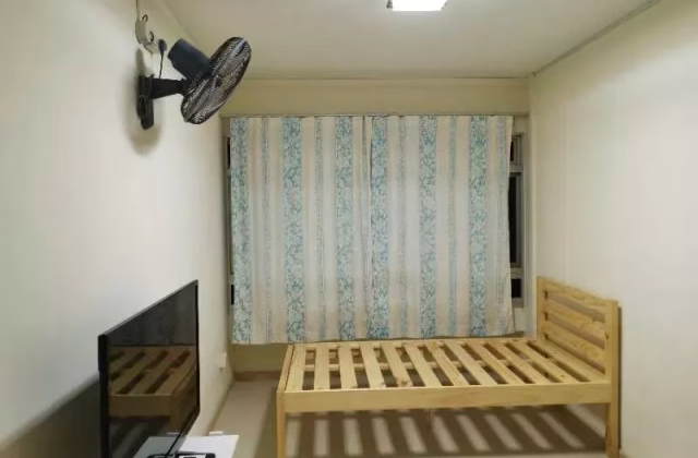 单间出租 • 宏茂桥 • 586 Pasir Ris Street 53 • S$1000 • 执行组屋 • 普通房