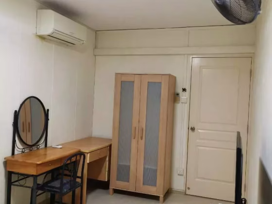 单间出租 • 宏茂桥 • 586 Pasir Ris Street 53 • S$1000 • 执行组屋 • 普通房 照片
