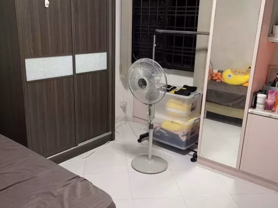 单间出租 • 三巴旺 • 736 Woodlands Circle • S$900 • 4房(3臥室) • 普通房 照片