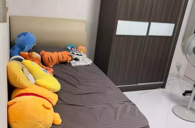 单间出租 • 三巴旺 • 736 Woodlands Circle • S$900 • 4房(3臥室) • 普通房