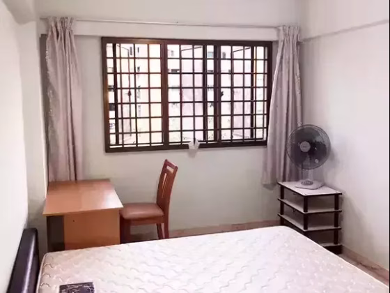 单间出租 • 林厝港 • 415 Jurong West Street 42 • S$1000 • 5房(4臥室) • 普通房 照片