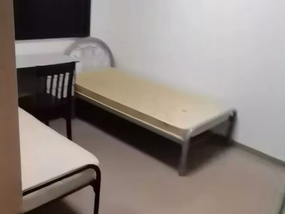 单间出租 • 巴耶利峇 • 65 Teban Gardens Road • S$600 • 4房(3臥室) • 主人房 照片