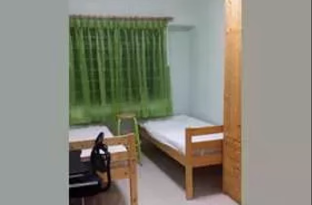 单间出租 • 芽笼 • 461 Choa Chu Kang Avenue 4 • S$400 • 5房(4臥室) • 普通房