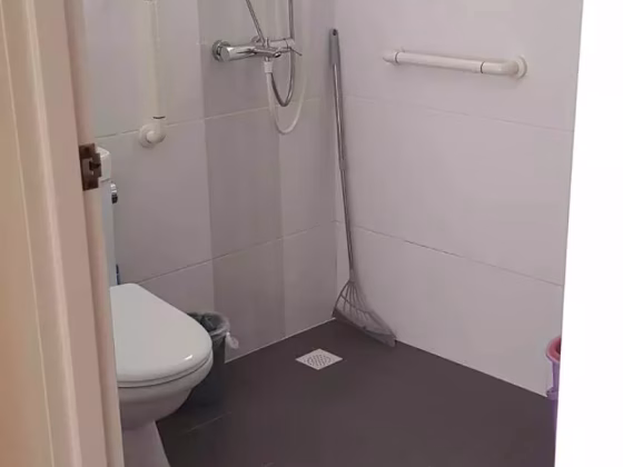 单间出租 • 三巴旺 • 185B Woodlands Street 13 • S$800 • 4房(3臥室) • 普通房 照片