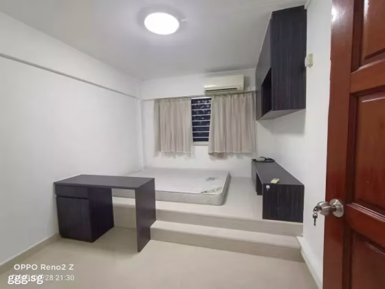 整套出租 • 梧槽 • 764 Yishun Street 72 • S$3500 • 4房(3臥室) • 904ft² / 83m² 照片