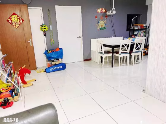 整套出租 • 西部集水区 • 605C Tampines Street 61 • S$3900 • 3房(2臥室) • 1206ft² / 112m² 照片
