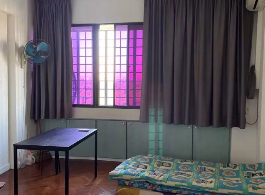 单间出租 • 市中心 •  Thomson View • S$1700 • 城区住宅 • 佣人房 照片