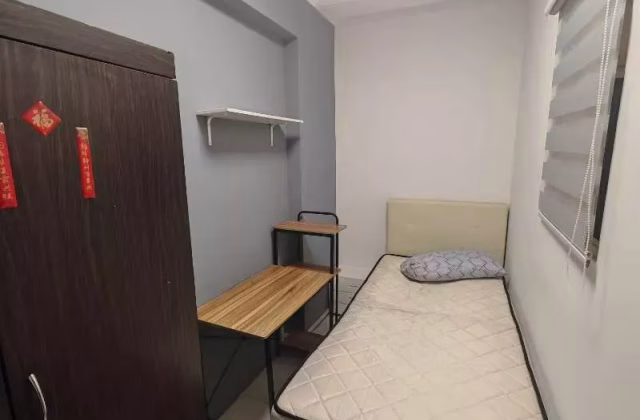 单间出租 • 梧槽 •  Orchid Park Condominium • S$800 • 共管公寓 • 普通房