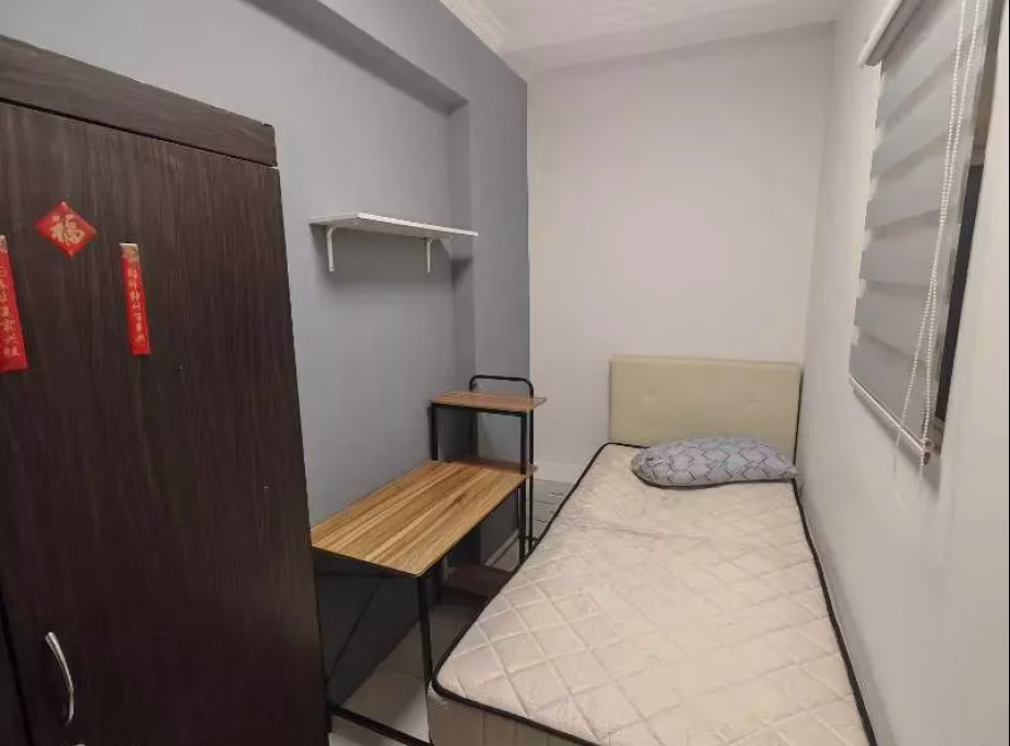 单间出租 • 梧槽 •  Orchid Park Condominium • S$800 • 共管公寓 • 普通房 照片
