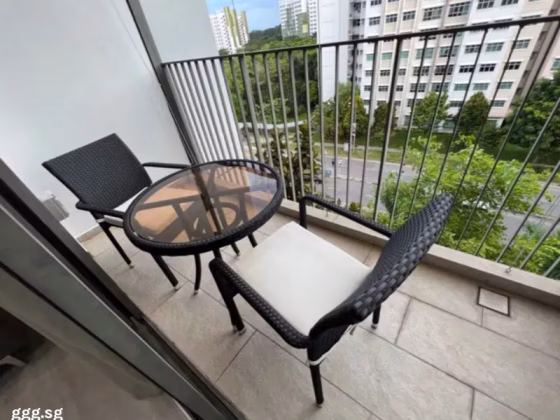 整套出租 • 梧槽 •  The Wisteria • S$2850 • 共管公寓 • 441ft² / 40m² 照片