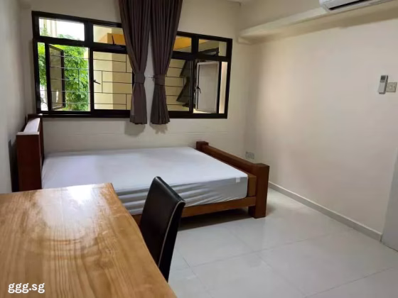 单间出租 • 林厝港 • 653A Jurong West Street 61 • S$1200 • 5房(4臥室) • 普通房 照片