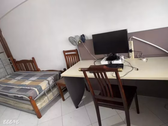 单间出租 • 林厝港 • 845 Jurong West Street 81 • S$600 • 4房(3臥室) • 普通房 照片