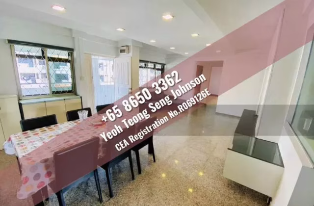 整套出租 • 马林百列 • 11 Lorong 8 Toa Payoh • S$3050 • 3房(2臥室) • 1109ft² / 103m²