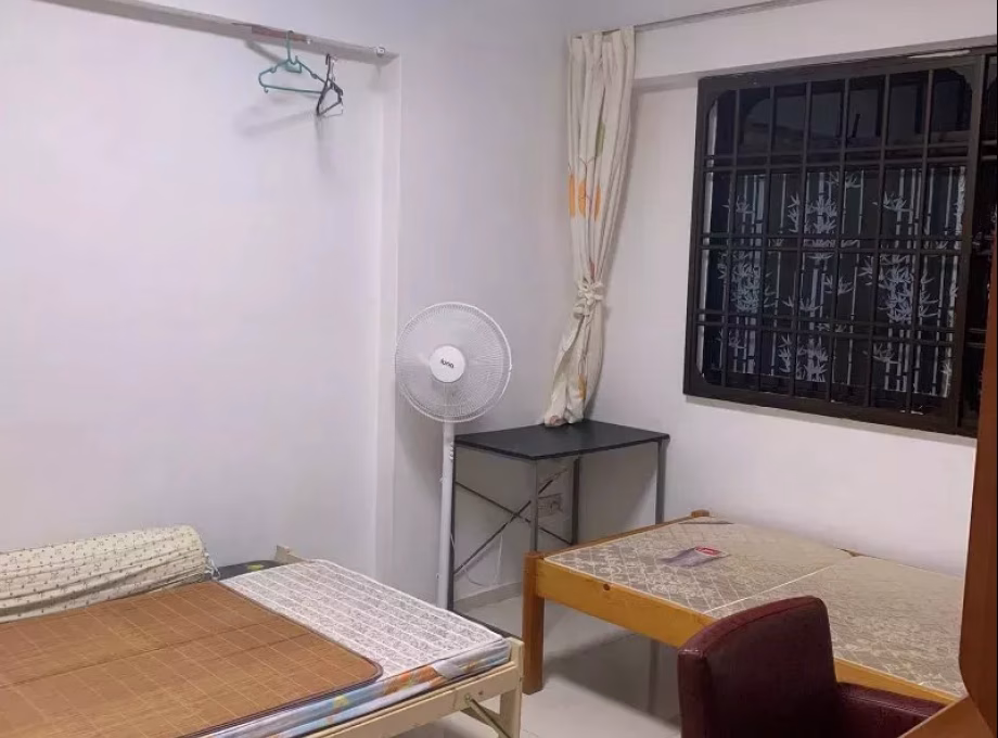 单间出租 • 林厝港 • 661C Jurong West Street 64 • S$900 • 4房(3臥室) • 普通房 照片