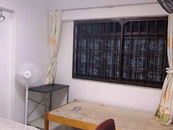 单间出租 • 林厝港 • 661C Jurong West Street 64 • S$900 • 4房(3臥室) • 普通房 照片