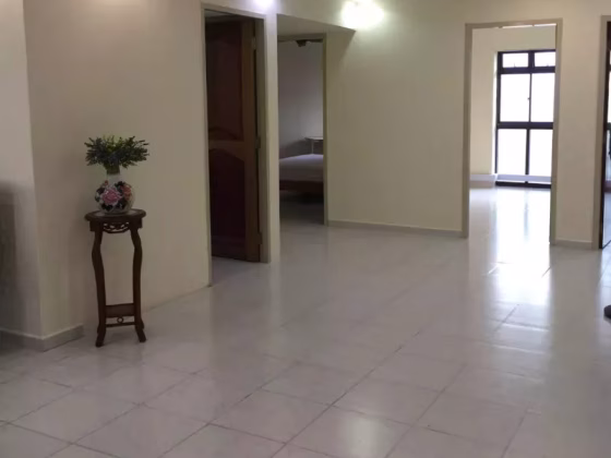 整套出租 • 三巴旺 • 523 Woodlands Drive 14 • S$3900 • 5房(4臥室) • 1367ft² / 126m² 照片