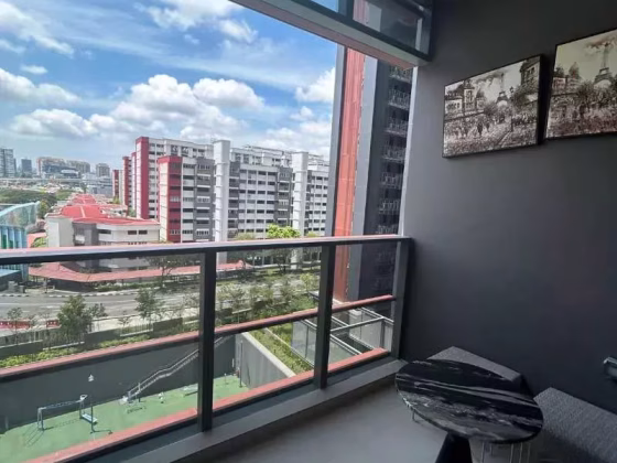 整套出租 • 市中心 •  Jadescape • S$3200 • 共管公寓 • 527ft² / 48m² 照片