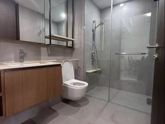整套出租 • 市中心 •  Jadescape • S$3200 • 共管公寓 • 527ft² / 48m² 照片