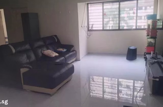 整套出租 • 后港 • 407 Sembawang Drive • S$3500 • 3房(2臥室) • 