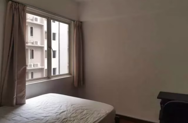 单间出租 • 乌节 •  Castle Green • S$1500 • 住宅公寓 • 普通房