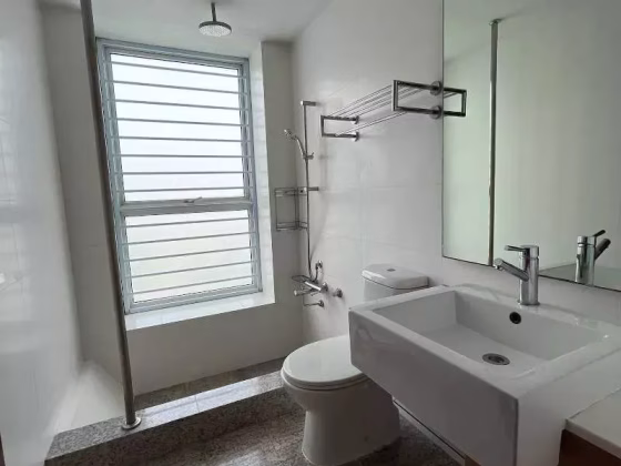 整套出租 • 三巴旺 •  La Casa • S$3600 • 共管公寓 • 1000ft² / 92m² 照片