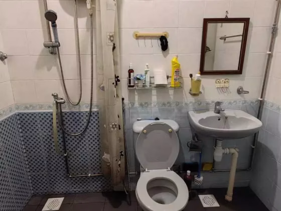 单间出租 • 马林百列 • 143 Lorong 2 Toa Payoh • S$1500 • 3房(2臥室) • 主人房 照片
