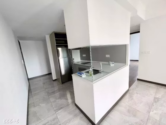 整套出租 • 林厝港 •  Lake Grande • S$4000 • 住宅公寓 • 637ft² / 59m² 照片