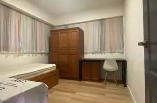 单间出租 • 武吉巴督 • 187 Bukit Batok West Avenue 6 • S$1000 • 4房(3臥室) • 普通房