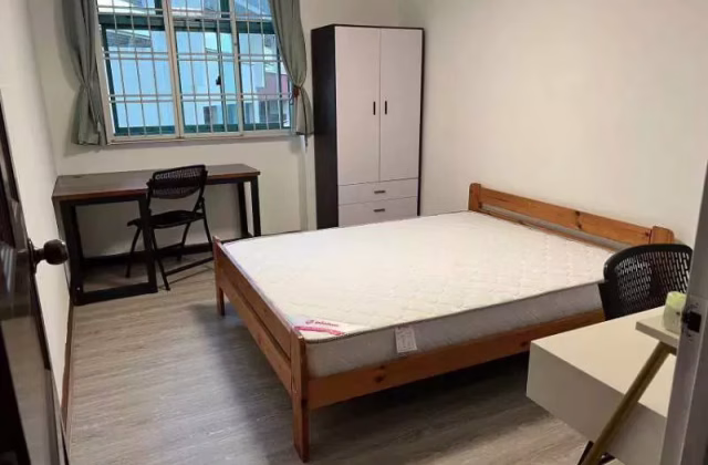 单间出租 • 三巴旺 • 690A Woodlands Drive 75 • S$750 • 5房(4臥室) • 普通房