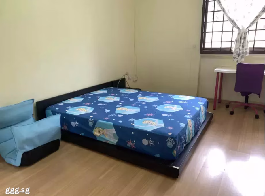 单间出租 • 中央集水区 • 235 Serangoon Avenue 3 • S$1200 • 4房(3臥室) • 普通房 照片