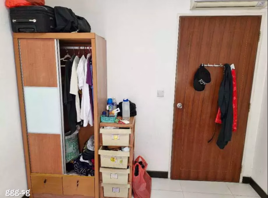 单间出租 • 碧山 • 471A Fernvale Street • S$500 • 3房(2臥室) • 床位出租 照片