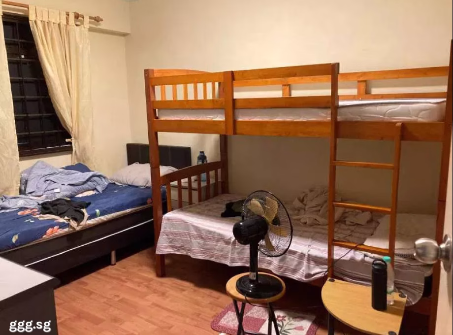 单间出租 • 碧山 • 201B Compassvale Drive • S$550 • 4房(3臥室) • 普通房 照片