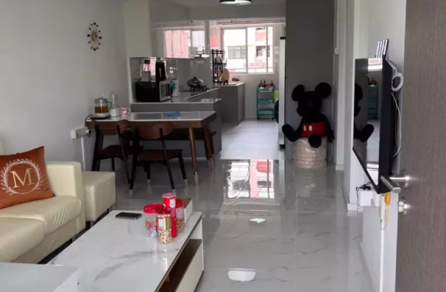 单间出租 • 马林百列 • 23 Toa Payoh East • S$1350 • 3房(2臥室) • 佣人房