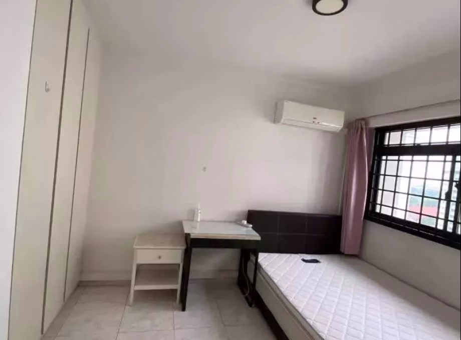 单间出租 • 林厝港 • 184 Yung Sheng Road • S$1100 • 3房(2臥室) • 佣人房 照片