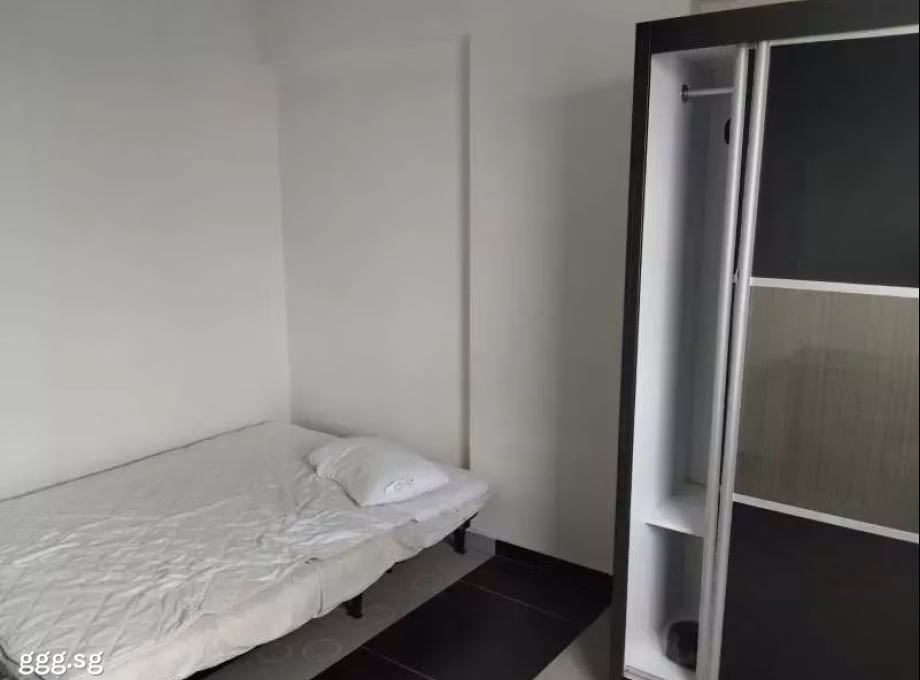 单间出租 • 新加坡河 • 417 Hougang Avenue 8 • S$5000000 • 4房(3臥室) • 普通房 照片