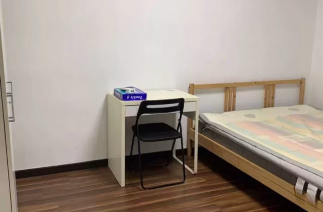 单间出租 • 蔡厝港 • 112 Commonwealth Crescent • S$1200 • 3房(2臥室) • 普通房
