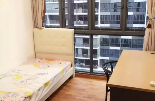 单间出租 • 后港 •  Skypark Residences • S$1200 • 执行公寓 • 普通房