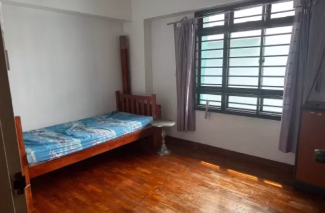 单间出租 • 林厝港 • 989D Jurong West Street 93 • S$800 • 5房(4臥室) • 普通房