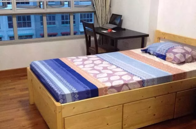 单间出租 • 碧山 • 327B Anchorvale Road • S$850 • 4房(3臥室) • 普通房